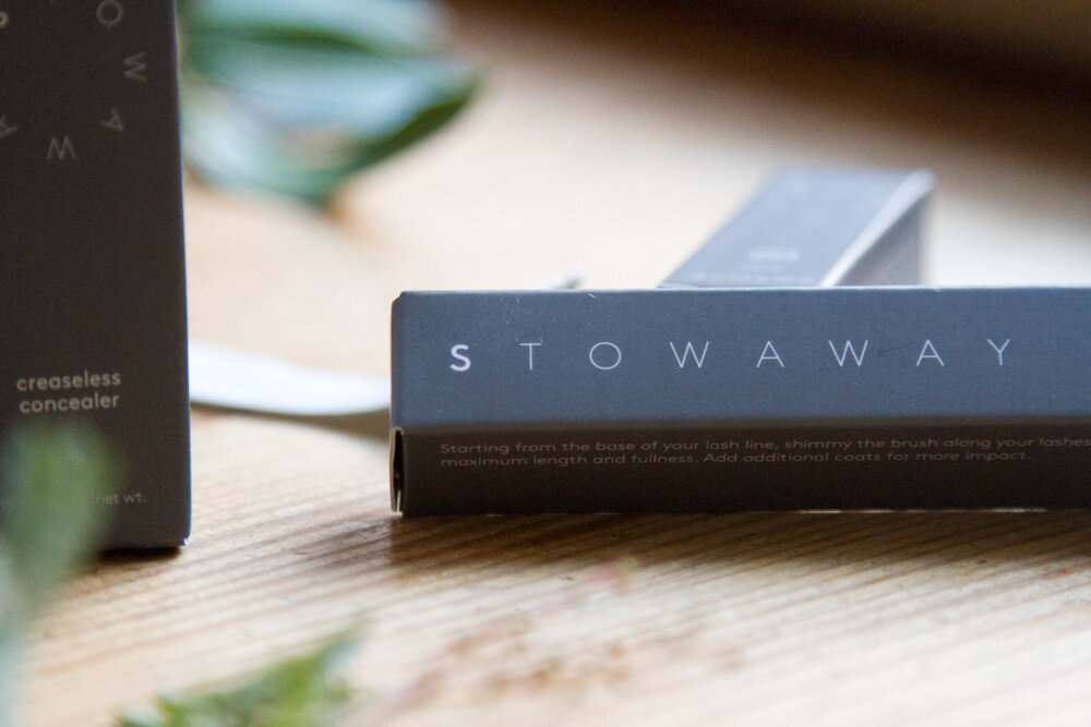stowaway giveaway | reading my tea leaves