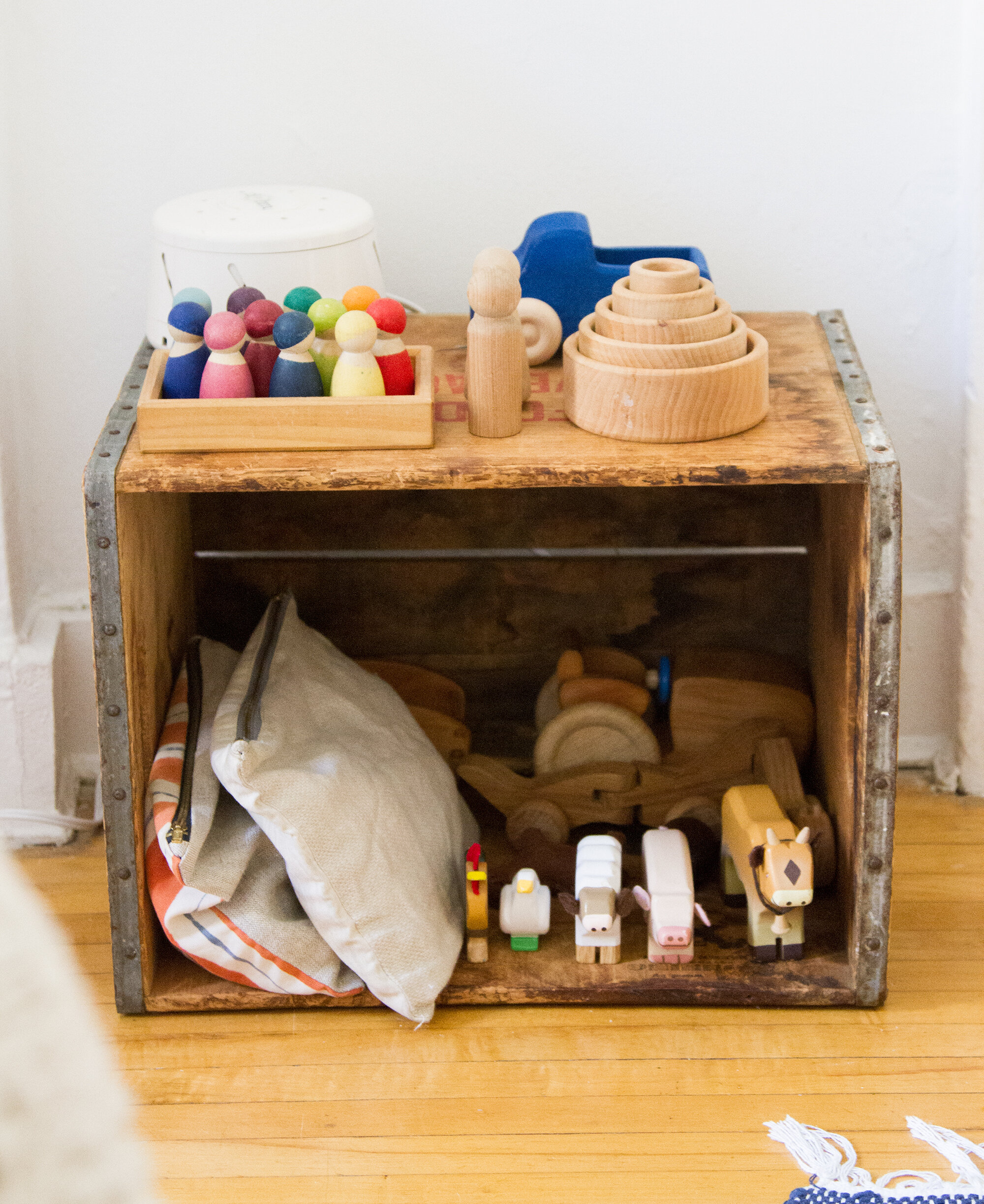 baby proof: toy storage | reading my tea leaves