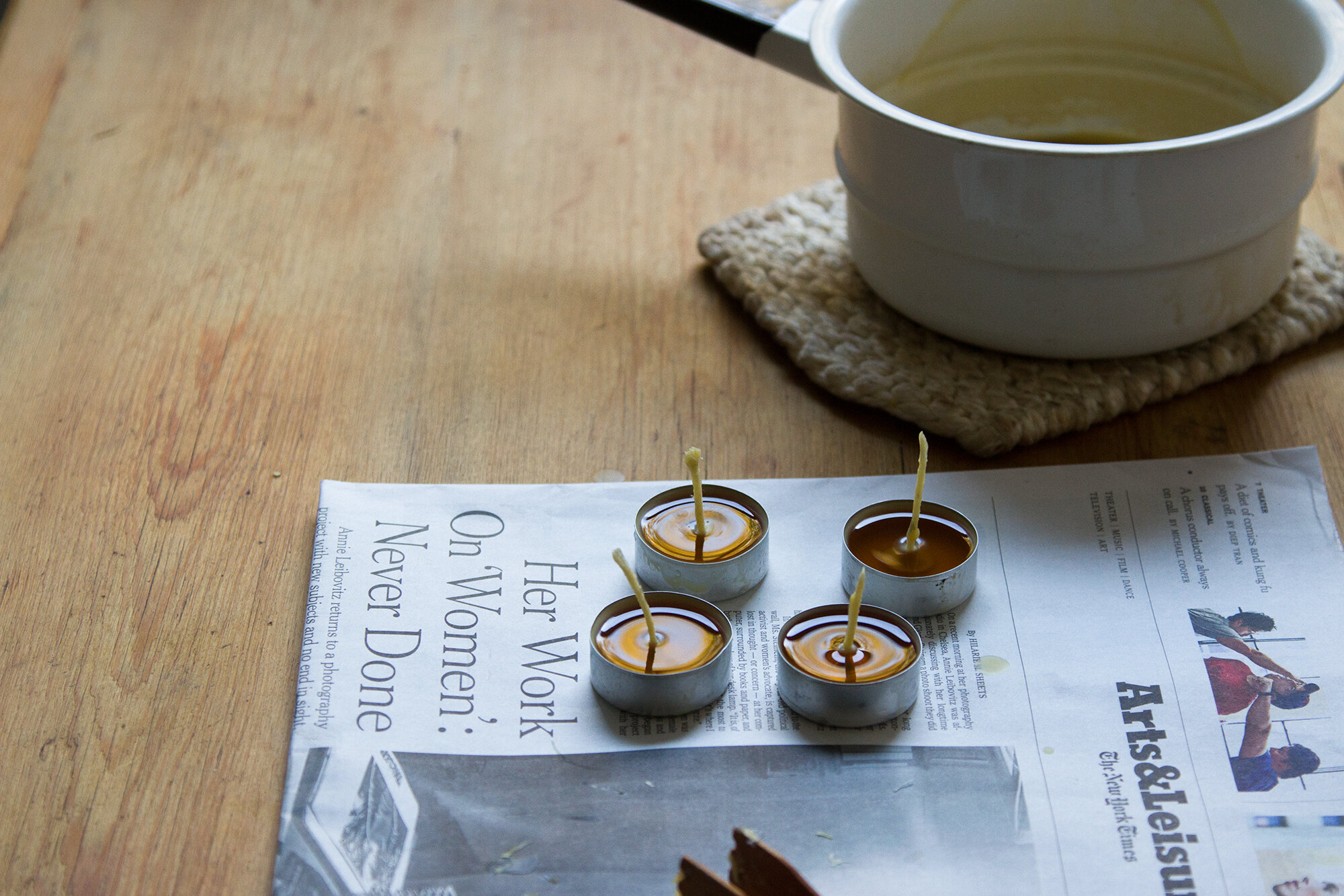make your own beeswax candles | reading my tea leaves