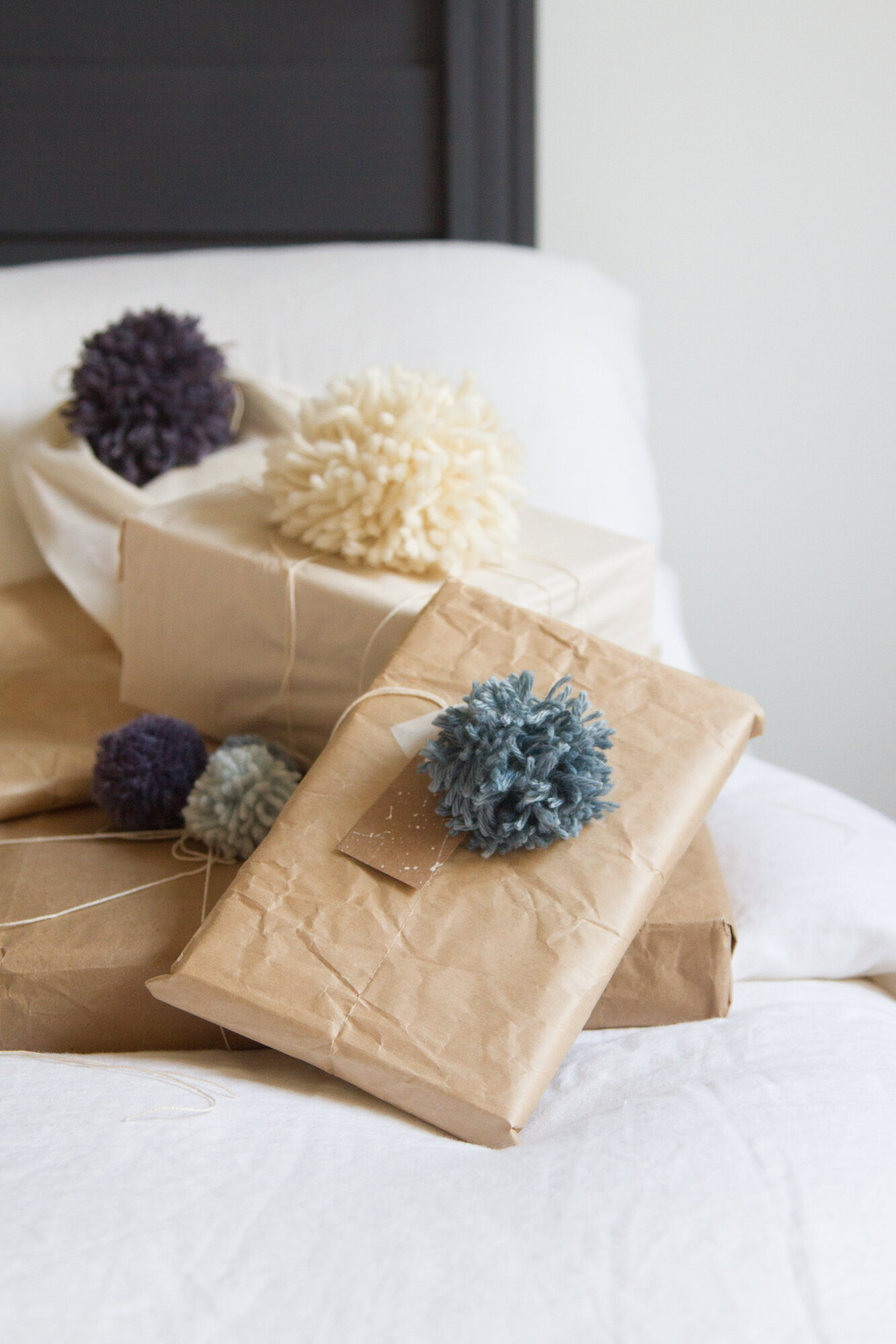 make your own pom-poms and tassels | reading my tea leaves