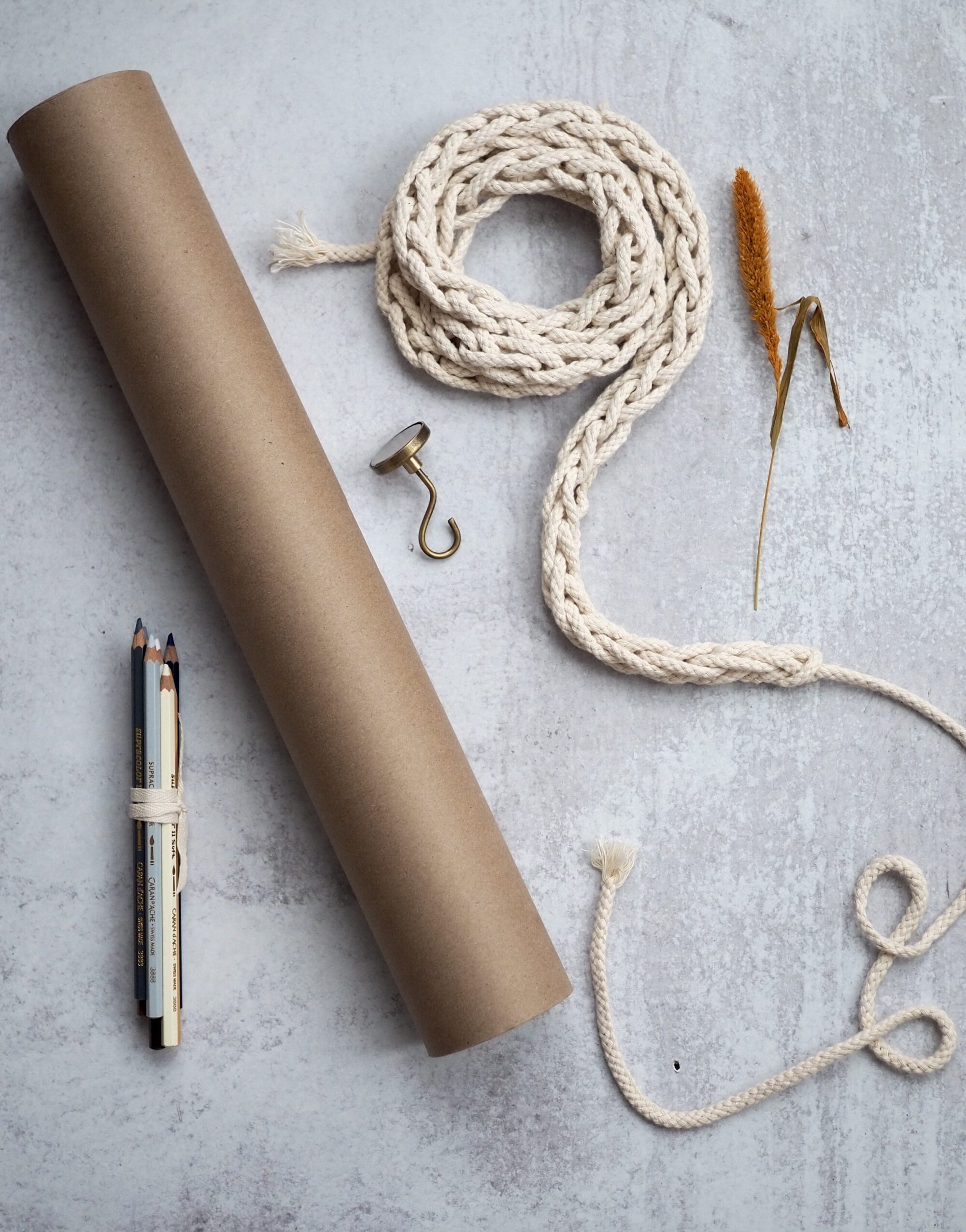 giving: a corded rope | reading my tea leaves holiday gift guide with rose pearlman