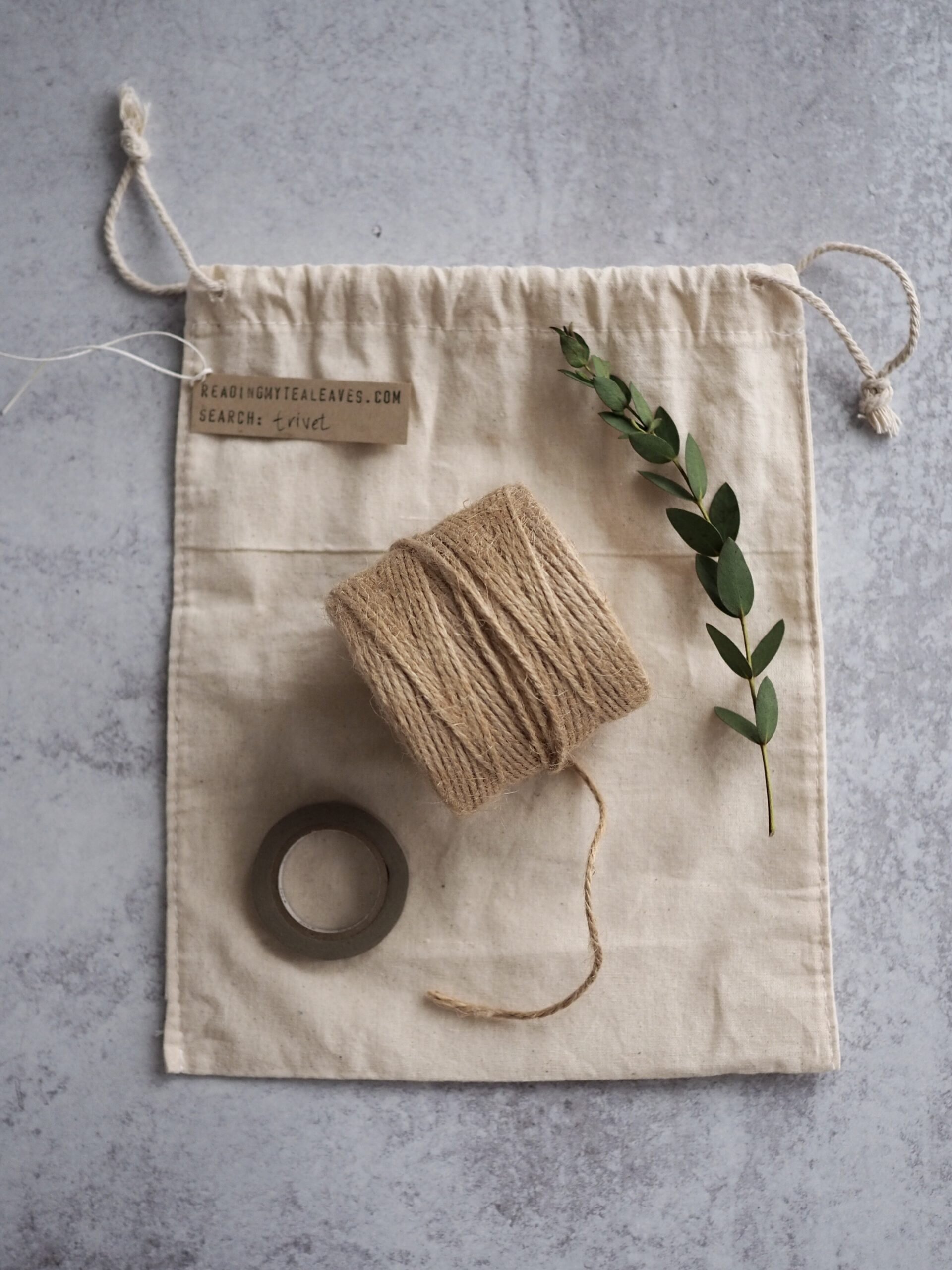 giving a handmade trivet | reading my tea leaves