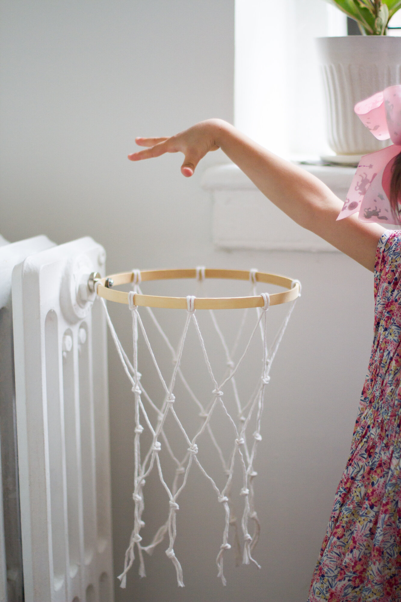 how to turn an embroidery hoop into a basketball hoop | reading my tea leaves