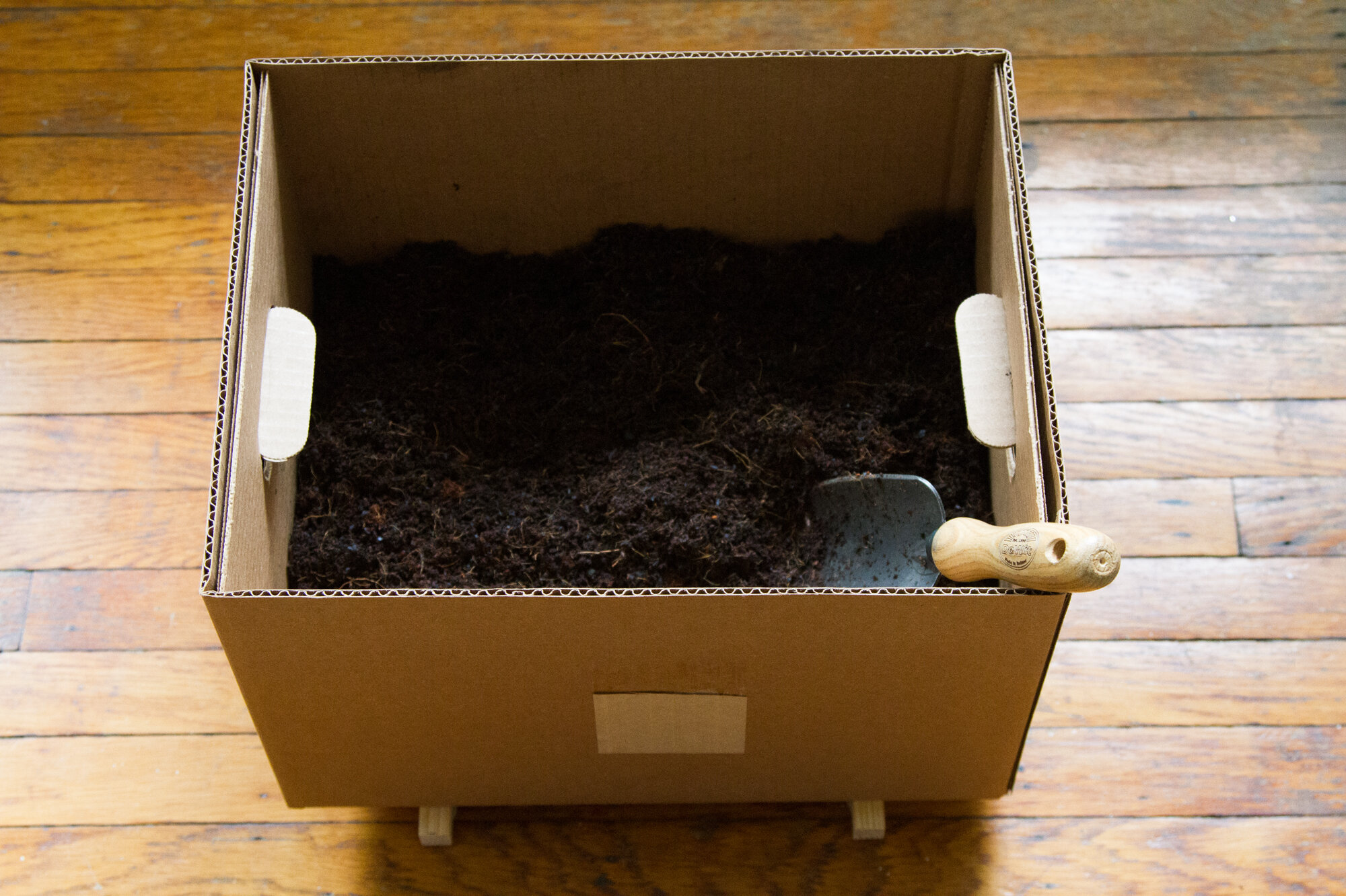 make your own: indoor compost bin. – Reading My Tea Leaves – Slow, simple,  sustainable living.