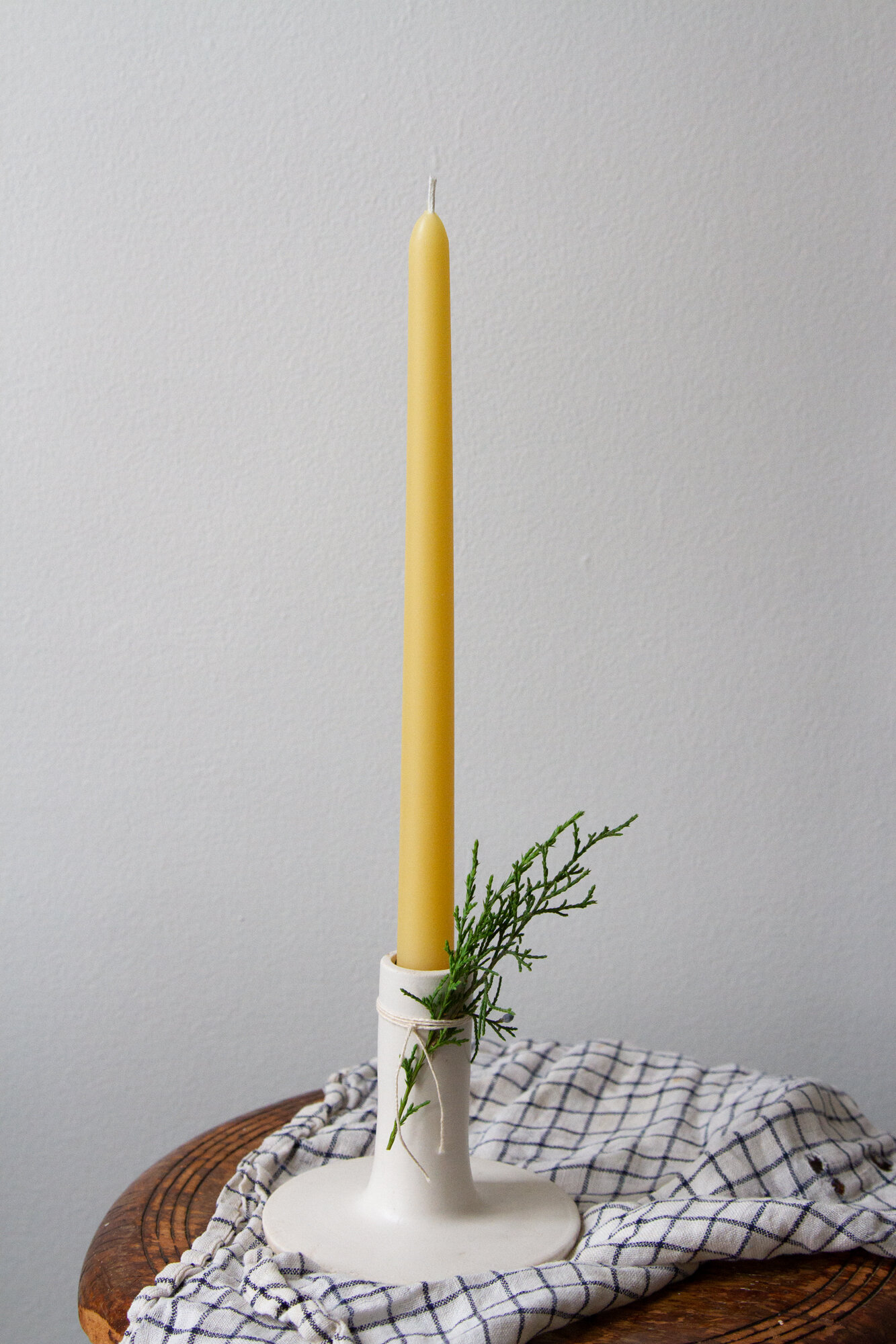 How to Thread a Tapered Beeswax Candle Mold 