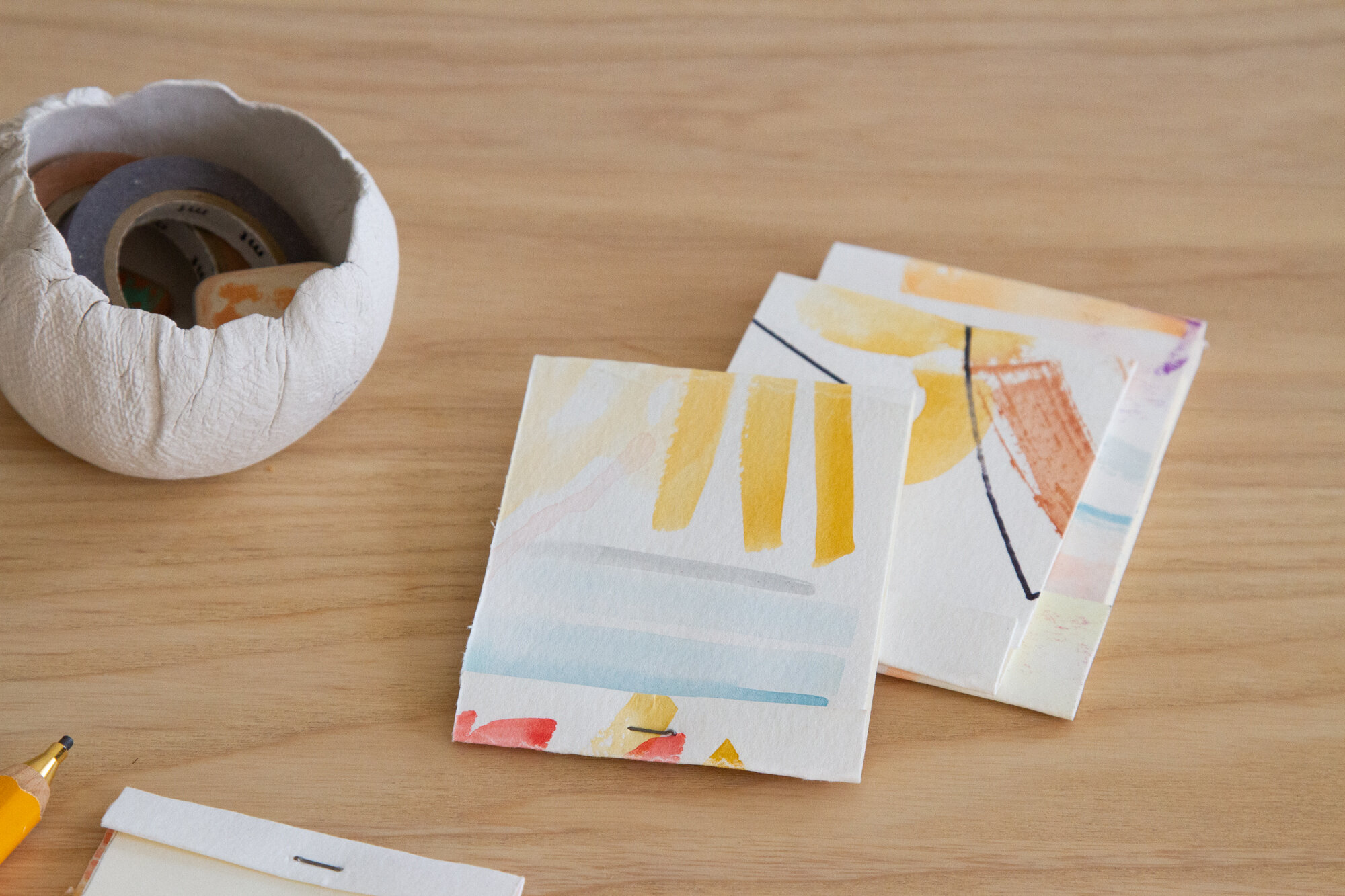 make your own: travel watercolor set. – Reading My Tea Leaves