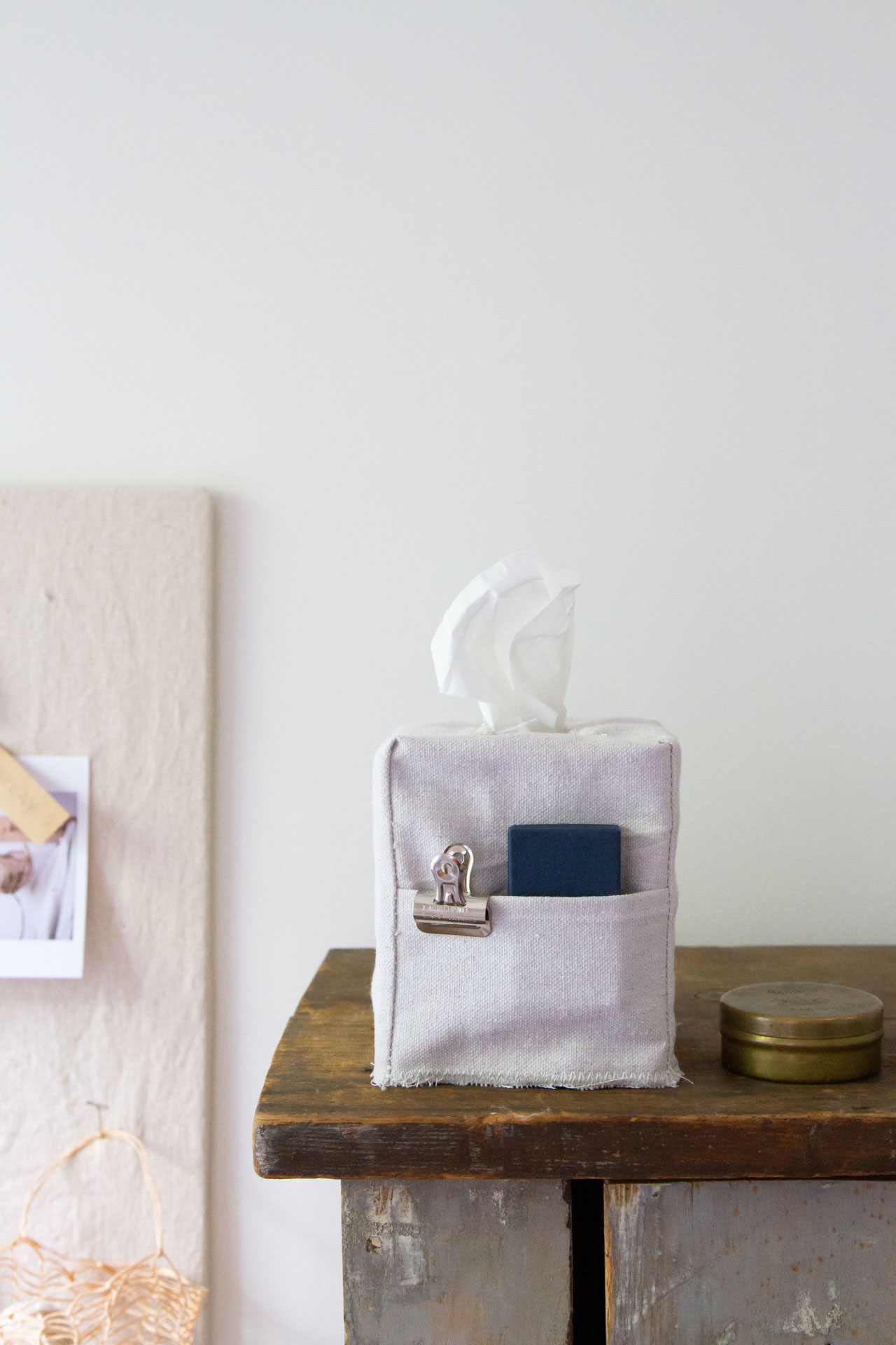 make your own canvas tissue box cover with pockets | reading my tea leaves