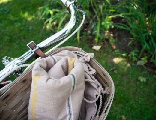 simple stuff: drying racks. – Reading My Tea Leaves – Slow, simple,  sustainable living.